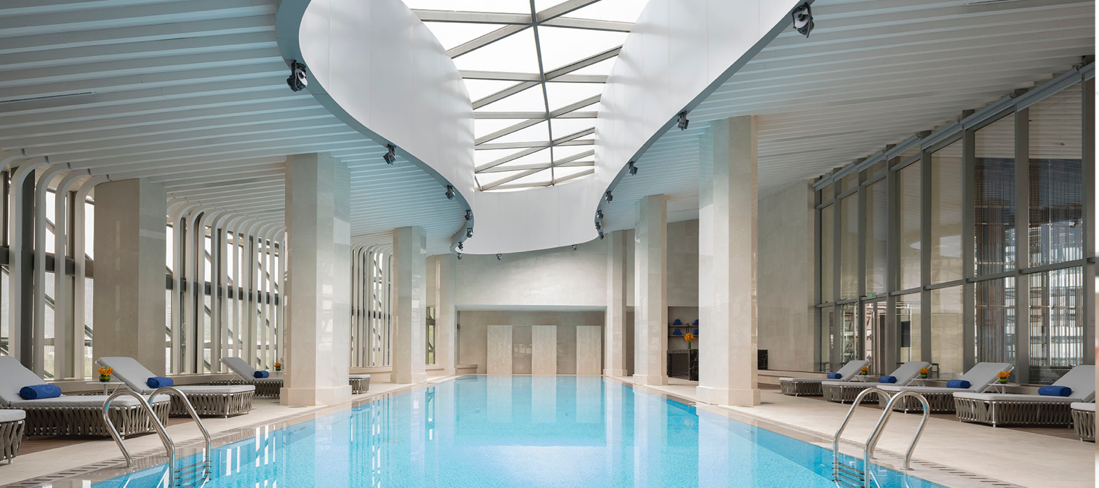 lpcsx-indoor-swimming-pool.jpg