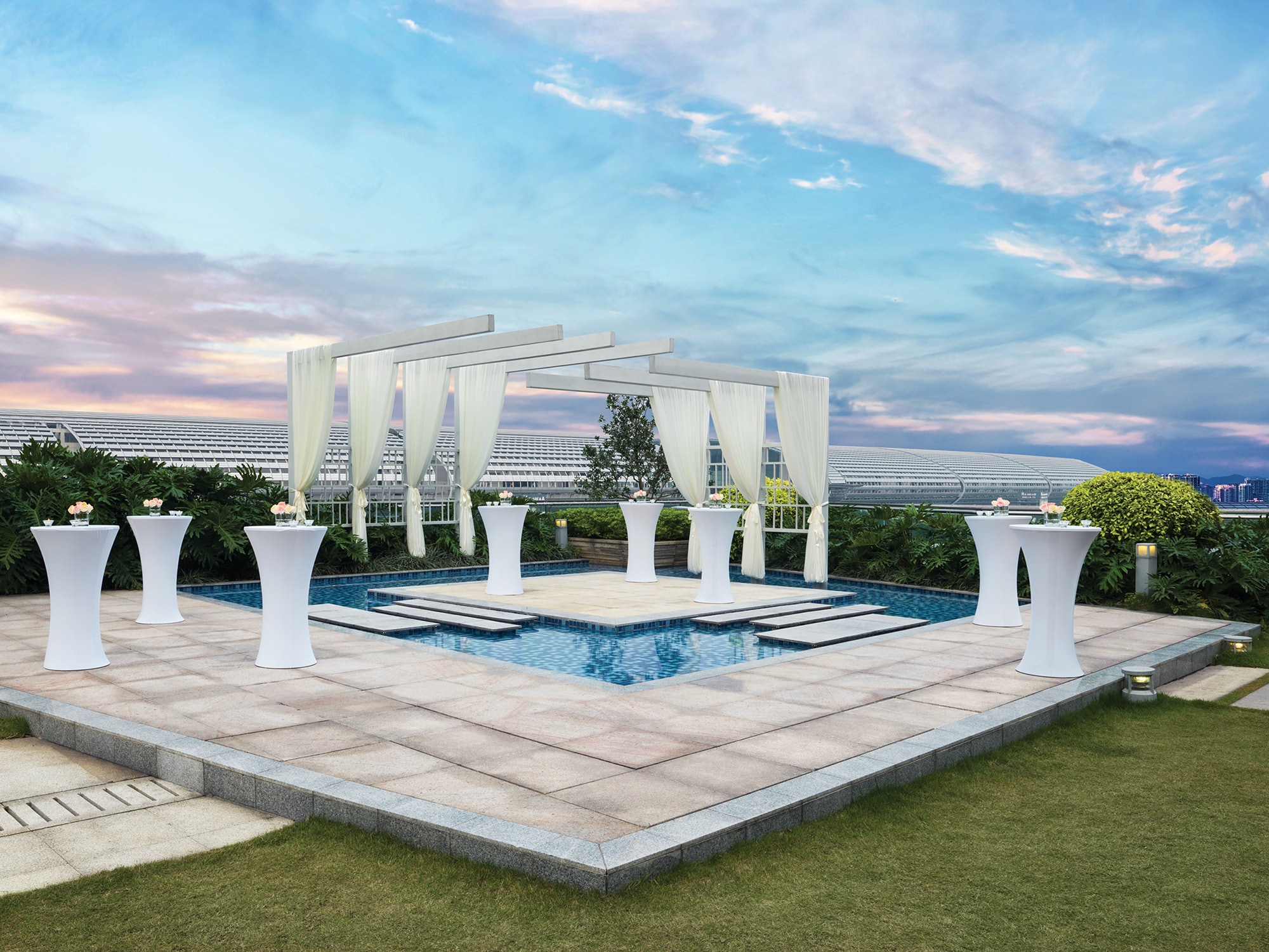 lpcan-terrace-wedding-reception.jpg