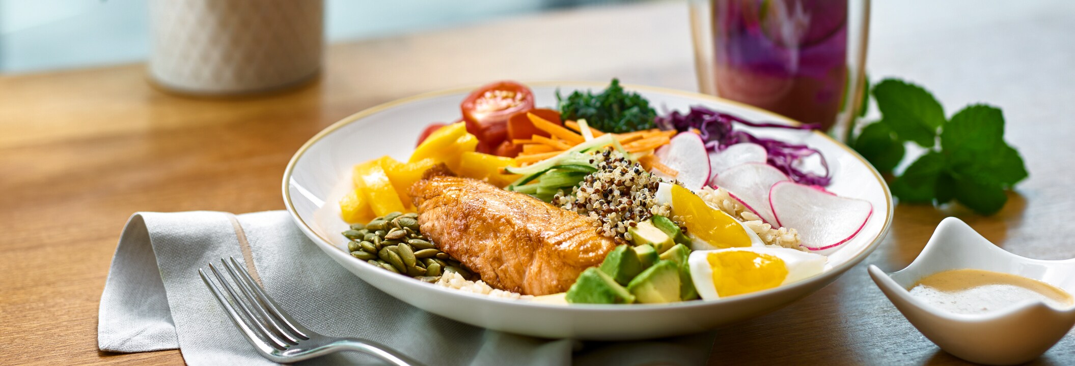 tlhkg_dine_offer_health_conscious_concept