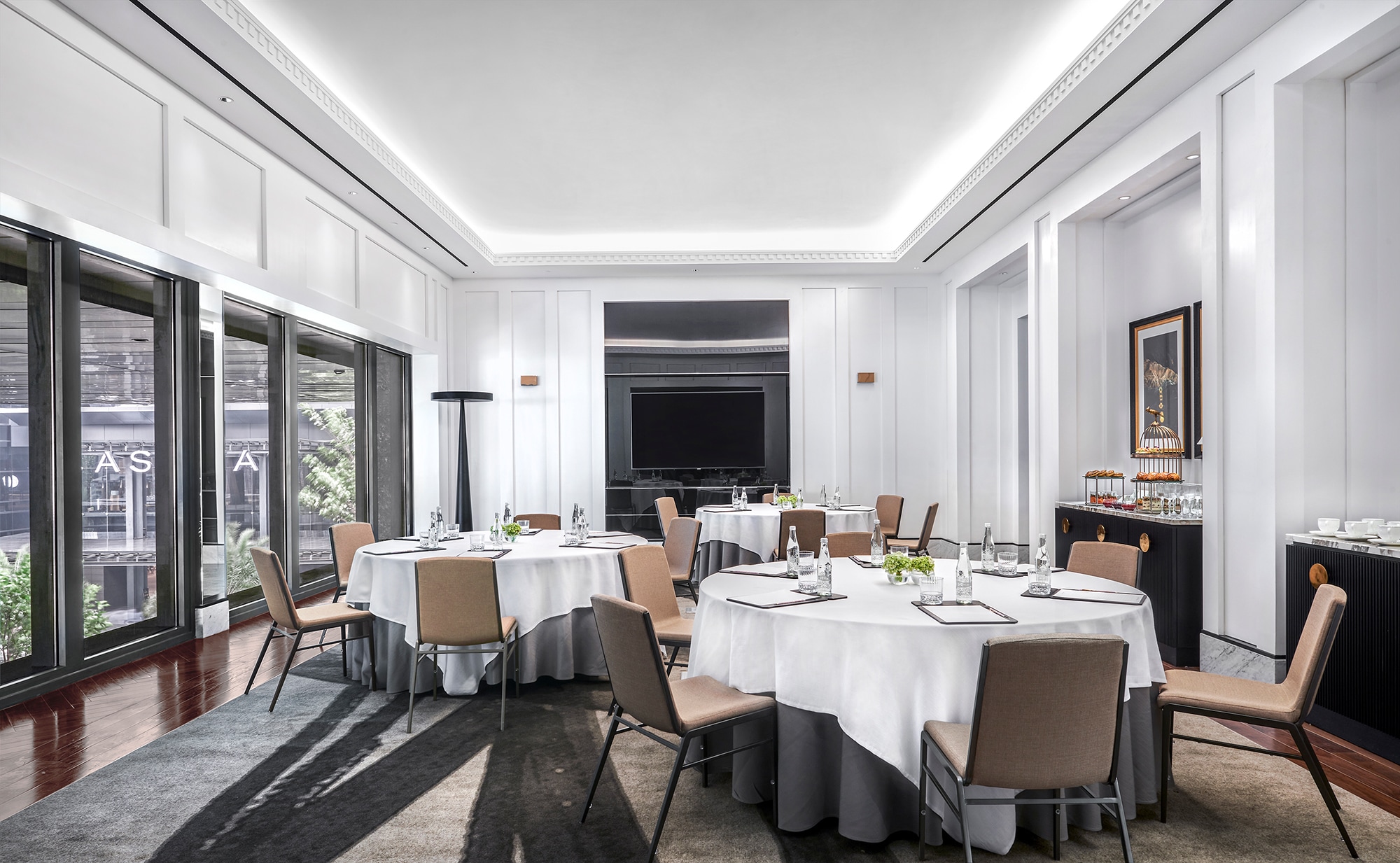tljkt-events-why-langham-your-own-onsite-office.jpg