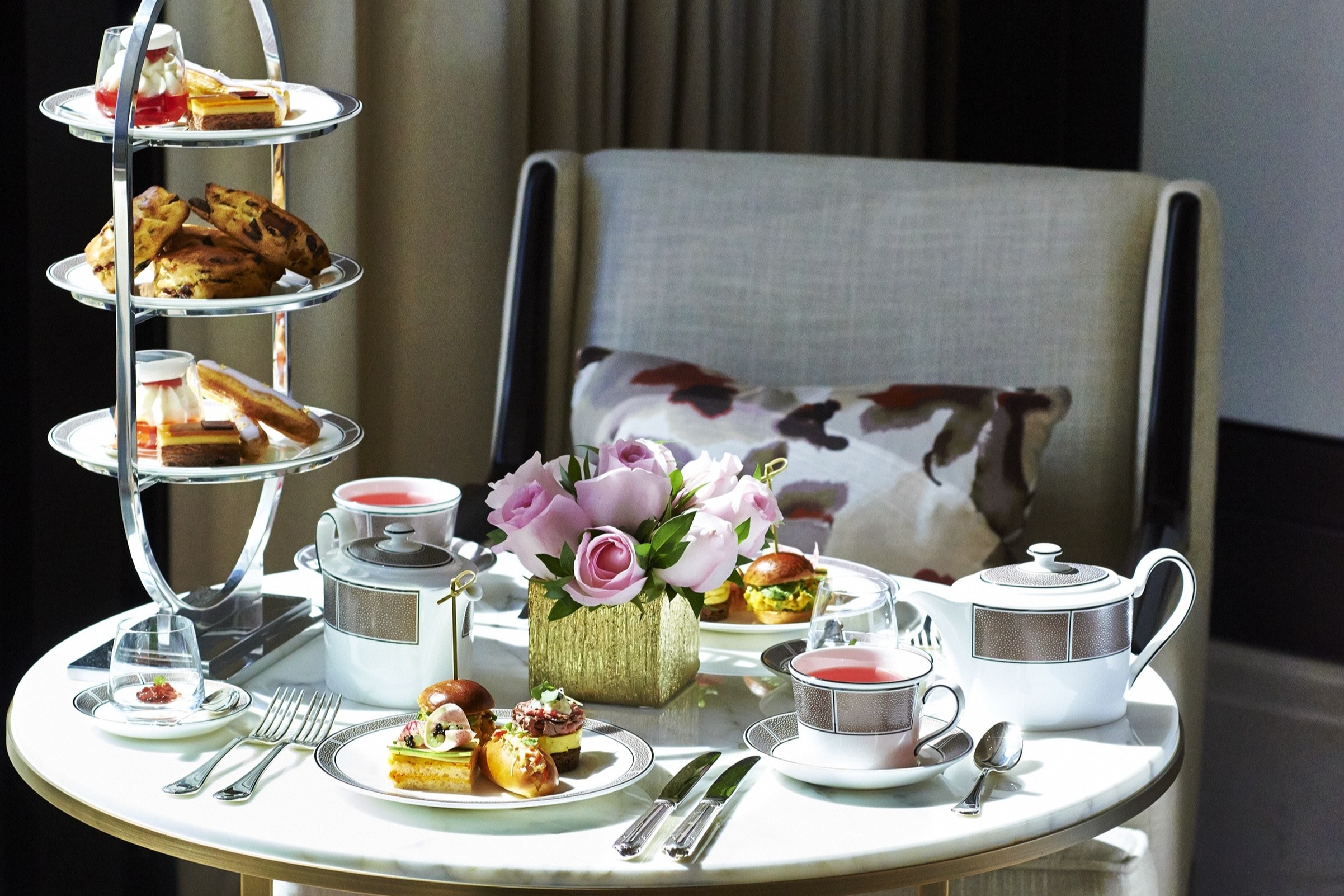 Afternoon tea table presentation at The Langham, Chicago