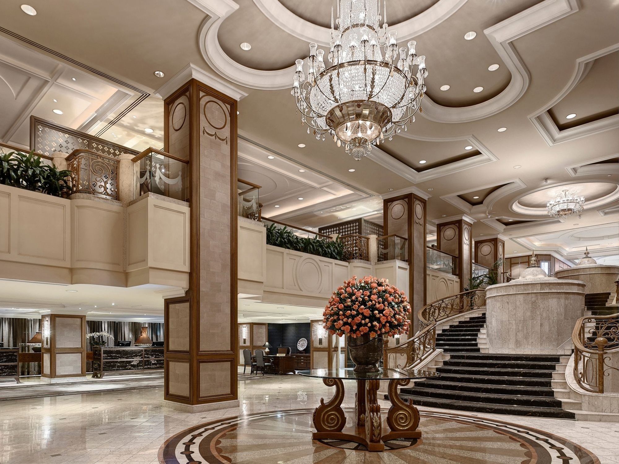 tlmel-home-did-you-know-hotel-lobby-chandelier.jpg