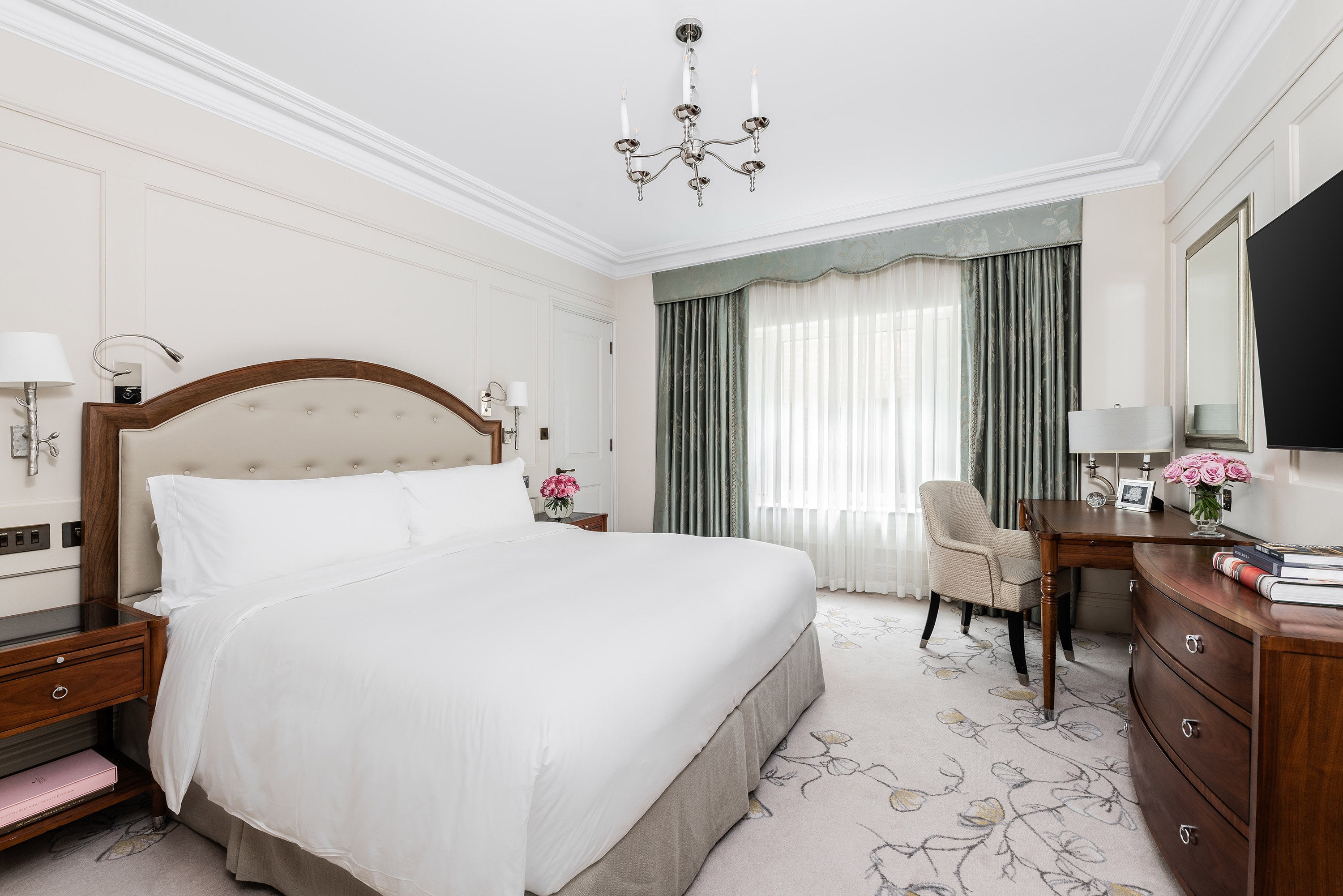 Langham Hotel Room